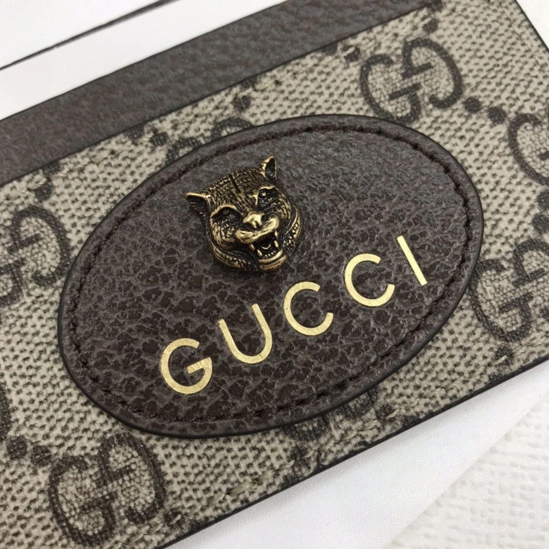MOMO---597557 cowhide item : A-B106H0602WA