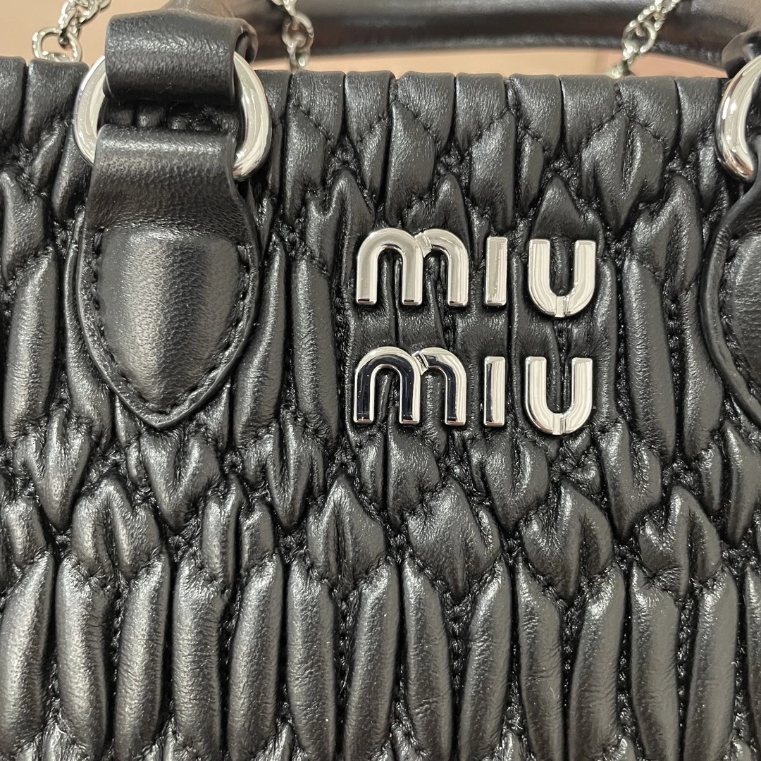 MOMO-- 5BA251-VOL-OFVJF-0-002 item:D-B063A0424S