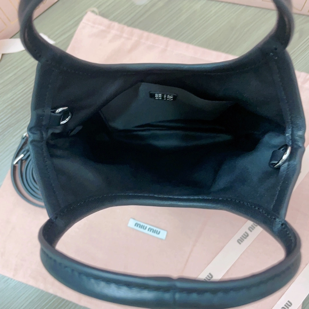 MOMO-- 5BA281-2F7L-F0002-V-OOO item:D-B063A0432S