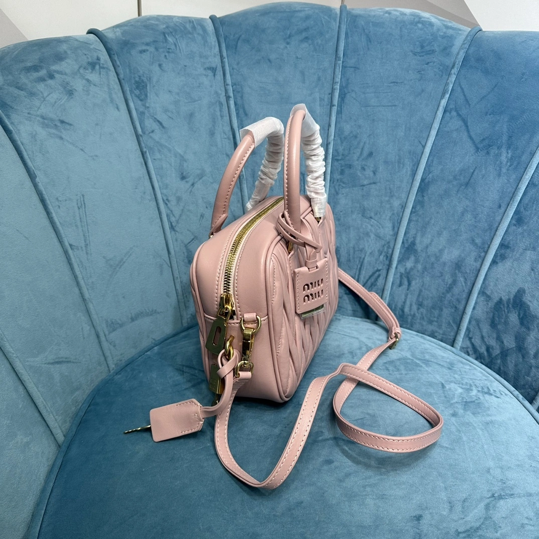 MOMO-- 5BB124-N88-F0NZ2-V-OOO 2Colour item：C-B050I2060V-2