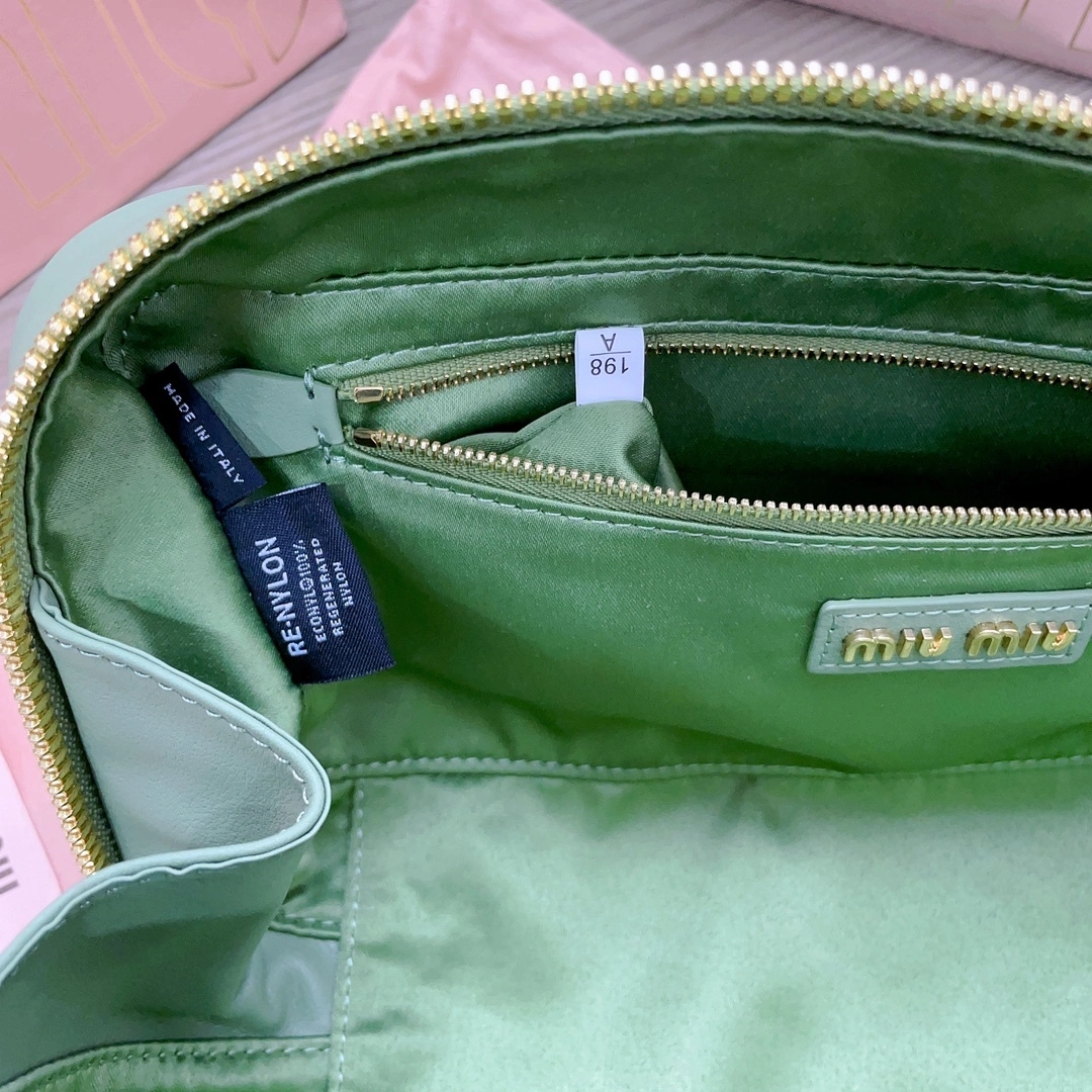 MOMO-- 5BB148-2F8K-F0092-V-OOO item：C-B063I1326V