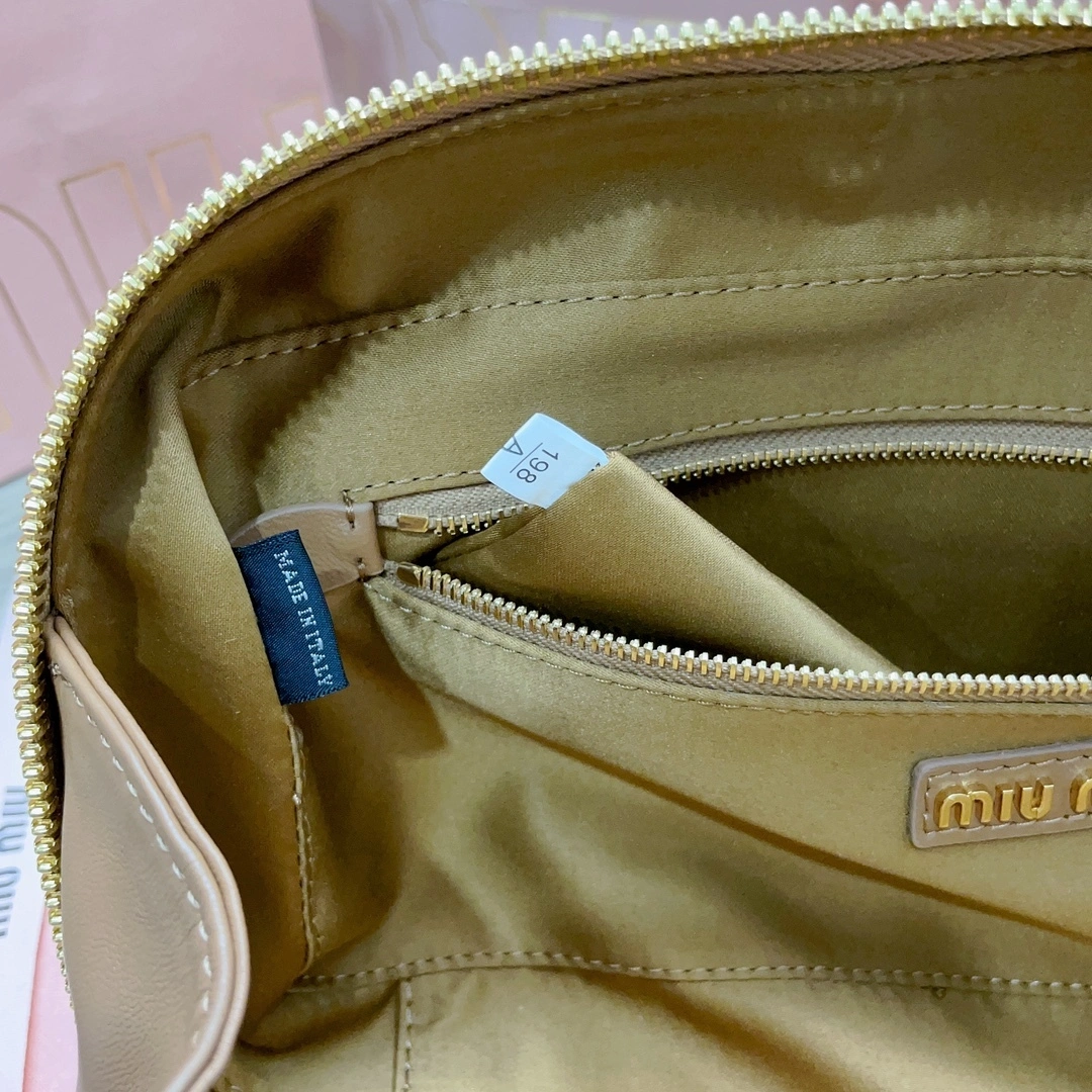 &MOMO-- 5BB148-N88-F098L-V-OOT item:D-B063A0421S