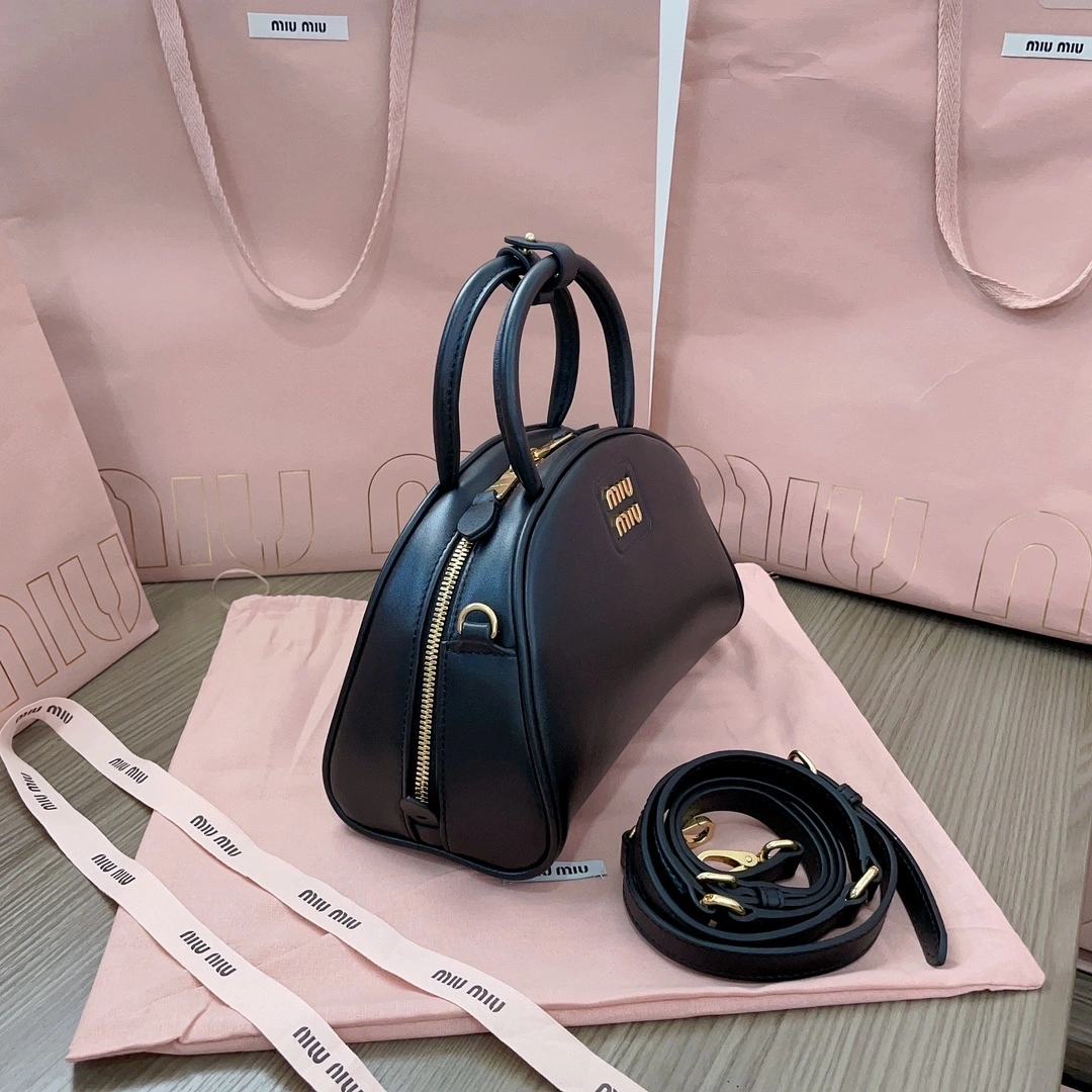 MOMO-- 5BB157-2E6Y-F0002-V-OOO item：C-B063I3040V