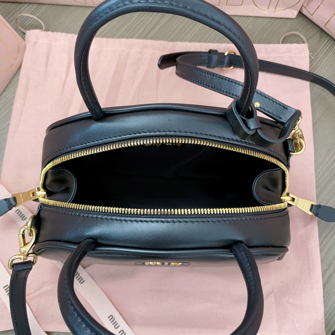 MOMO-- 5BB157-2E6Y-F0002-V-OOO item：C-B063I3040V