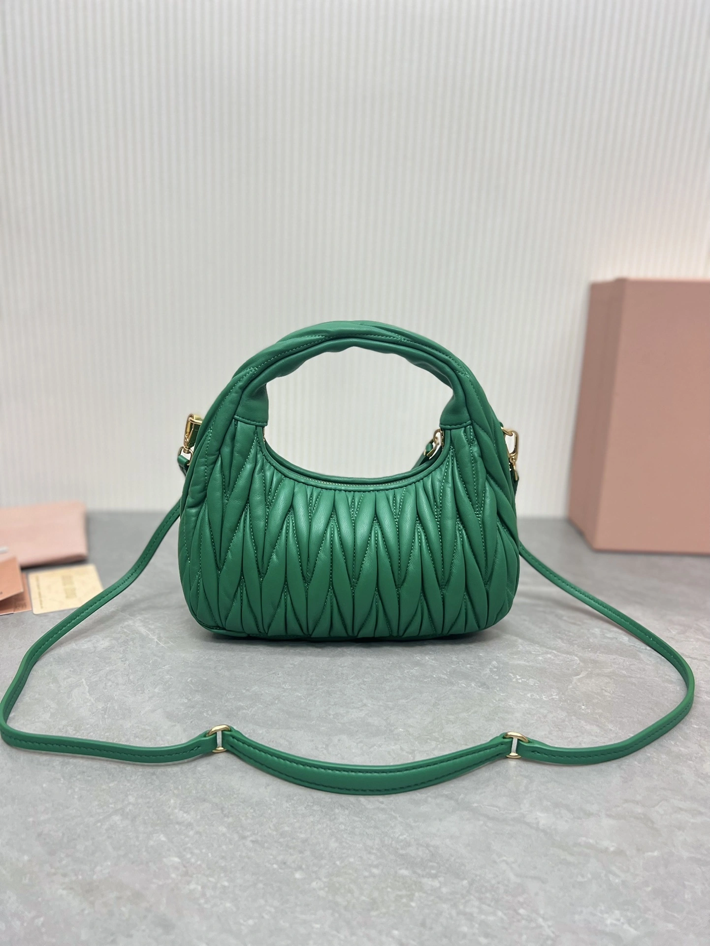 MOMO-- 5BC125-N88-F0092-V-OOY item：C-B000I2362V