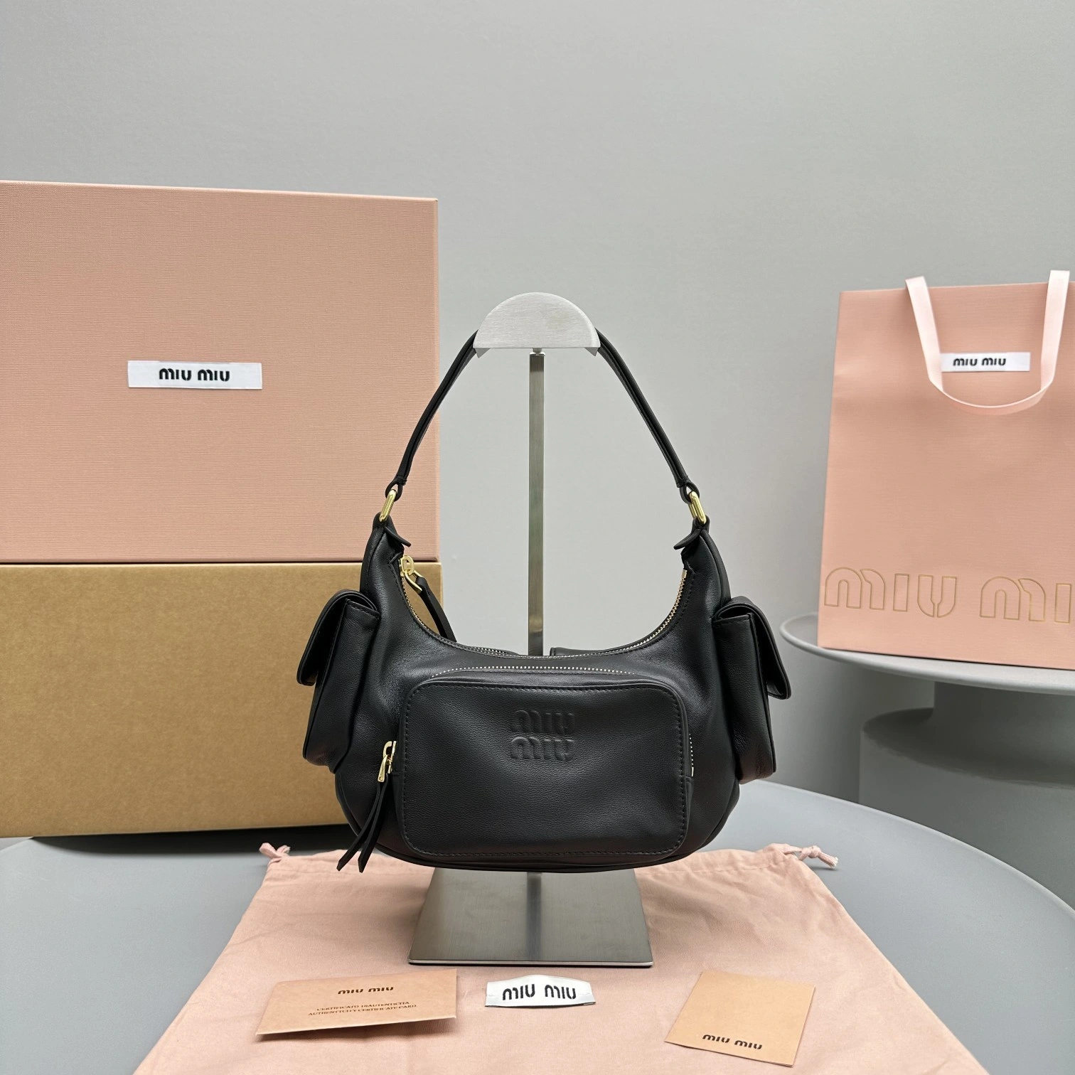 MOMO-- 5BC146-2F8N-F0002-V-OOO high quality version item：C-B007H1837R