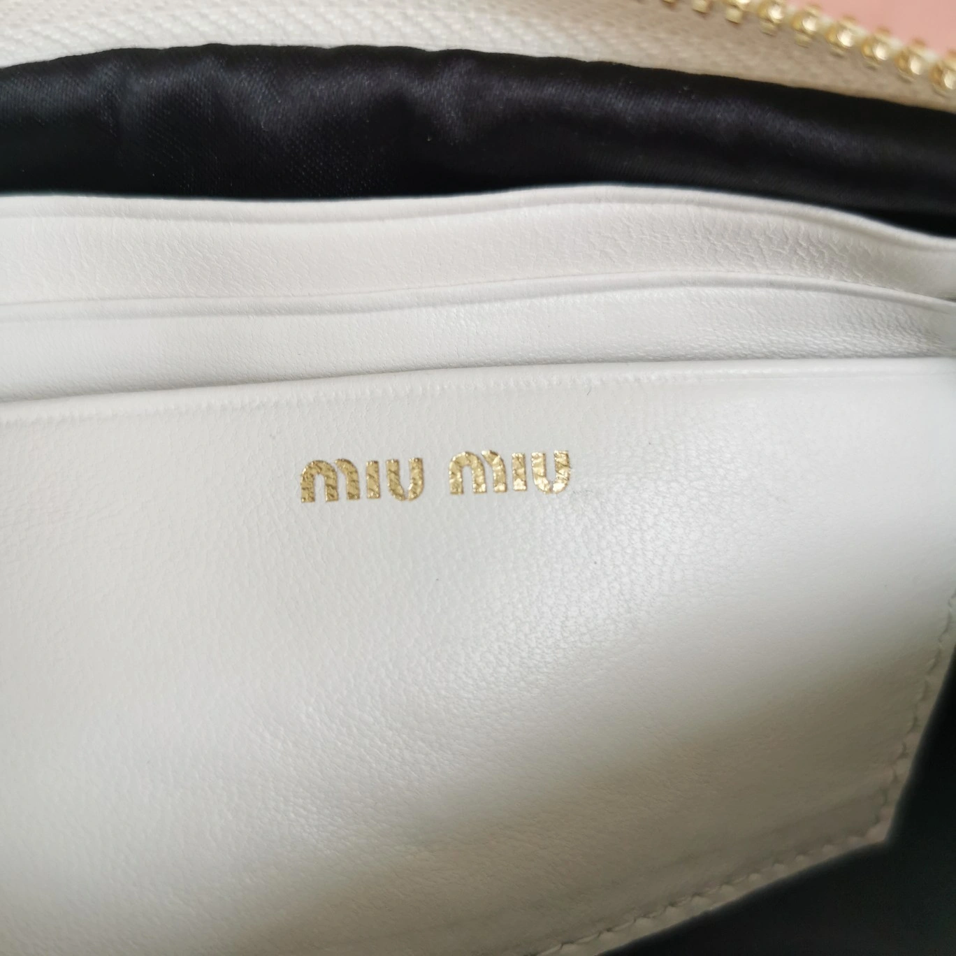 MOMO-- 5BP045-N88-F0009-V-OLO item:D-B063A0426S