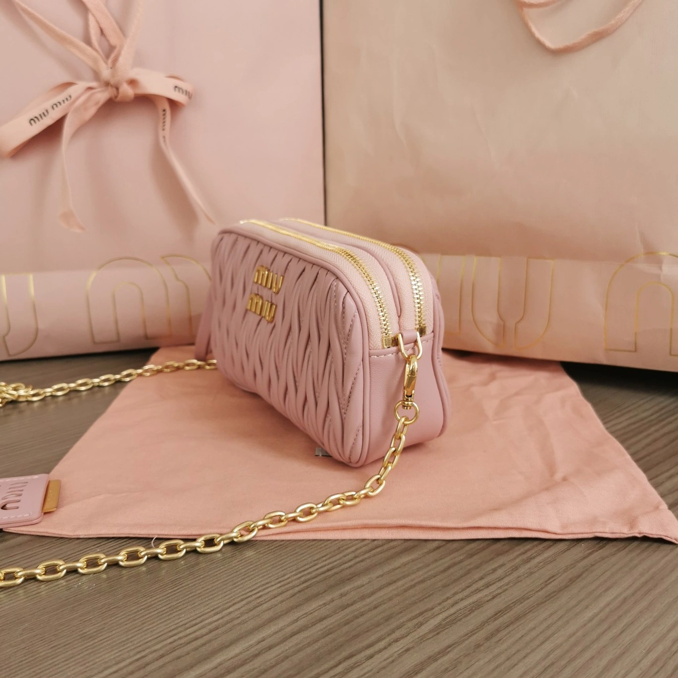 MOMO-- 5BP045-VOL-ON88F-0-E18 item:D-B063A0428S