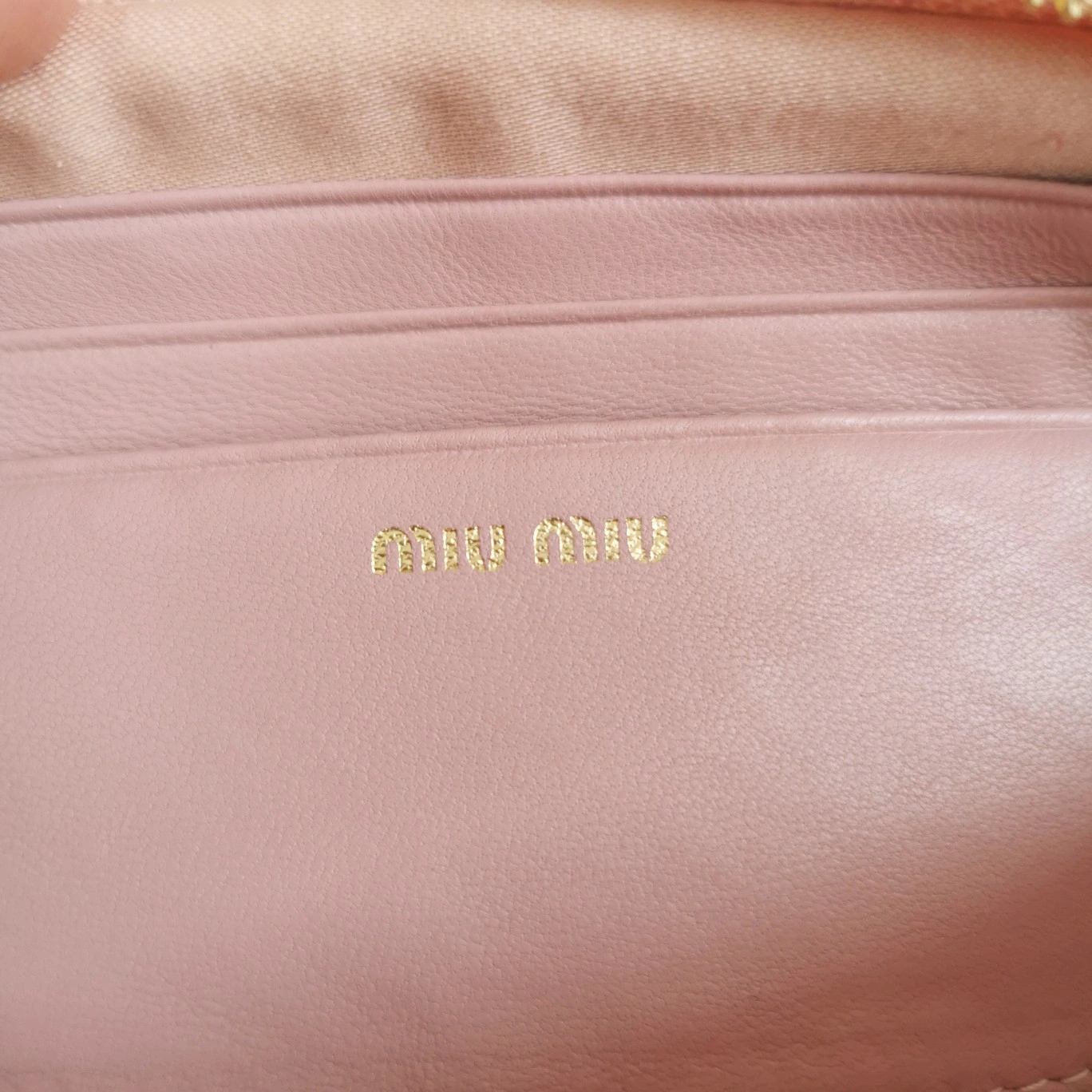 MOMO-- 5BP045-VOL-ON88F-0-E18 item:D-B063A0428S