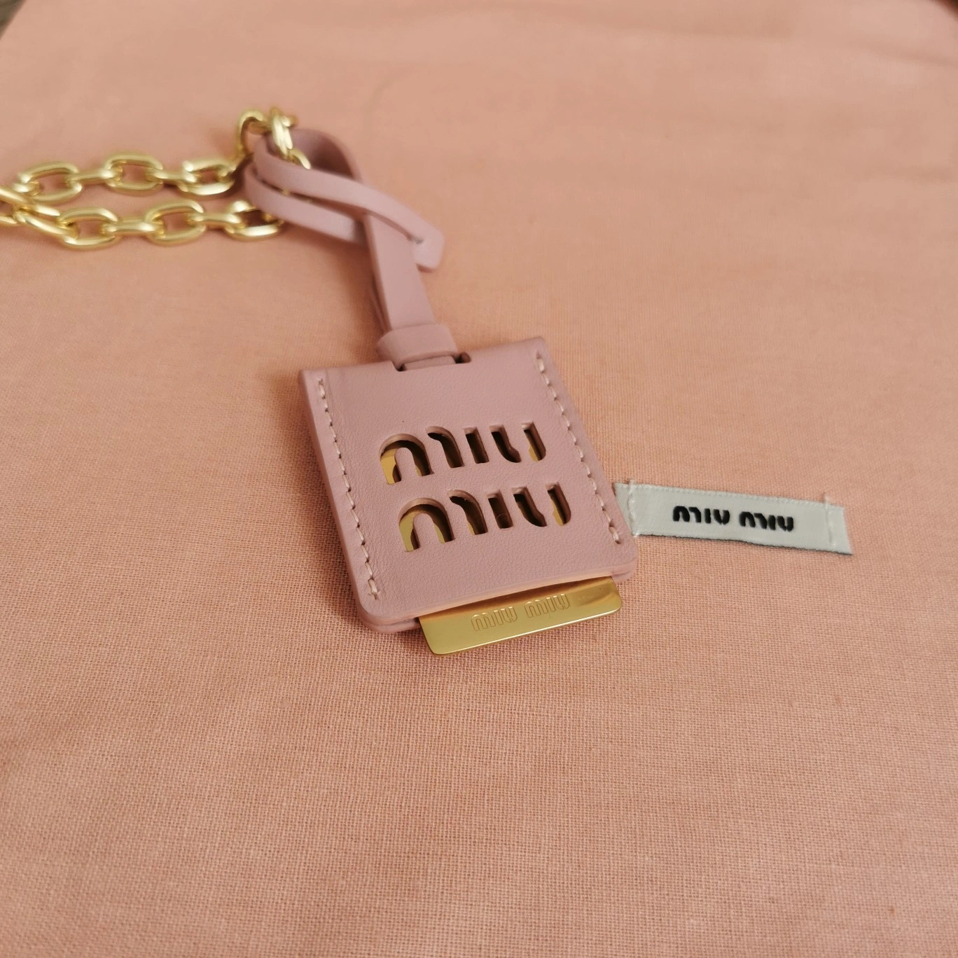 MOMO-- 5BP045-VOL-ON88F-0-E18 item:D-B063A0428S