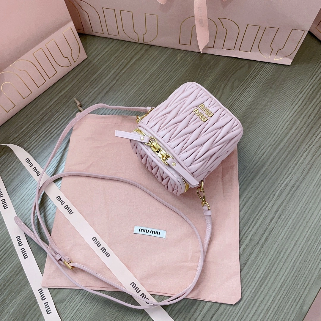 MOMO-- 5NR018-2FPP-F0E18 item:D-B063A0416S