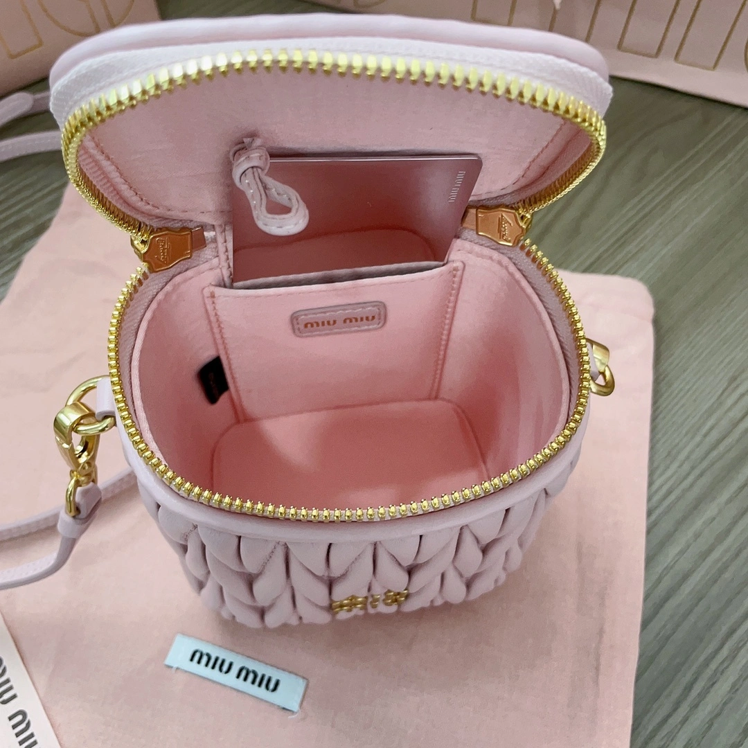 MOMO-- 5NR018-2FPP-F0E18 item:D-B063A0416S
