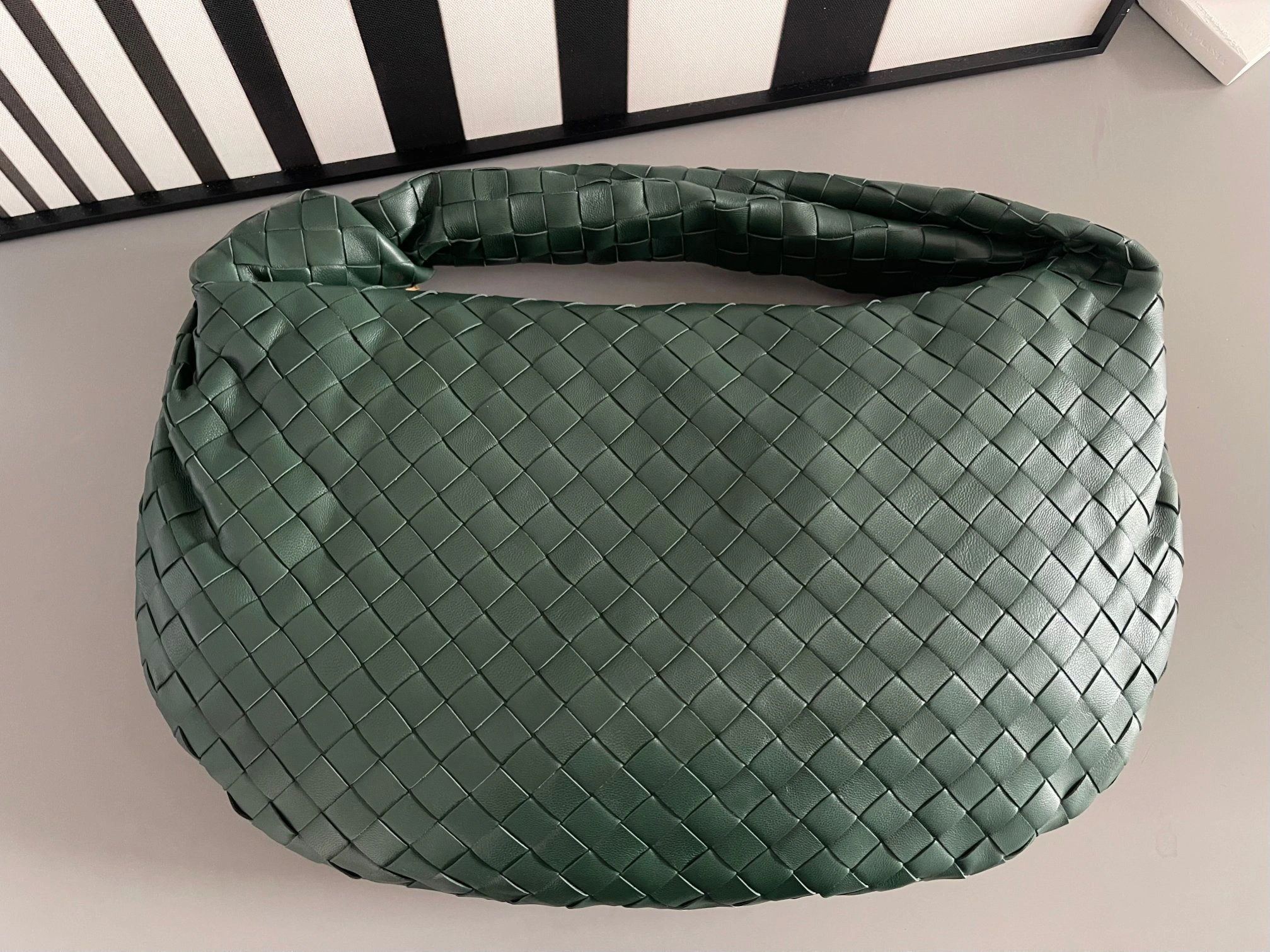 MOMO-- 600261-VCPP0-3063 Arco cowhide item:C-B134L0905R