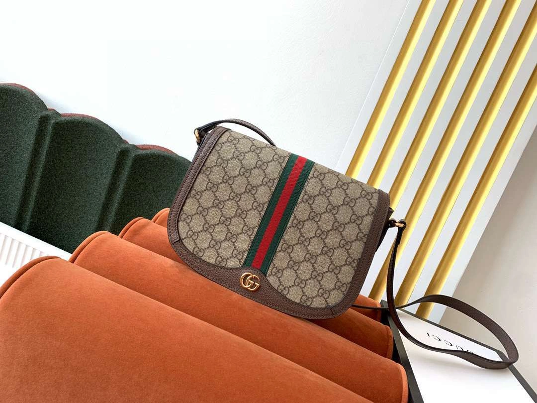 MOMO-- 601044pvc item :242B50E2622