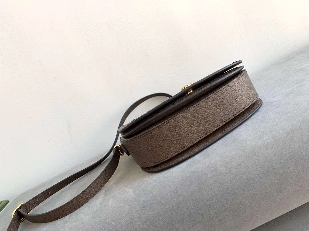 MOMO-- 601044pvc item :242B50E2622