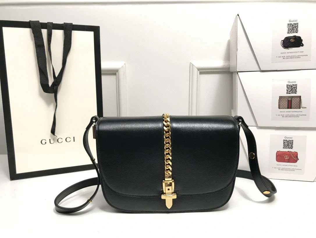 *MOMO---601067 cowhide item : A-B00H0325