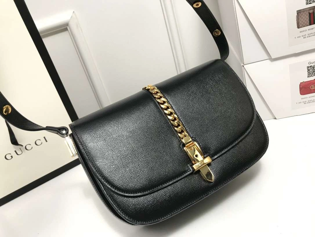 *MOMO---601067 cowhide item : A-B00H0325