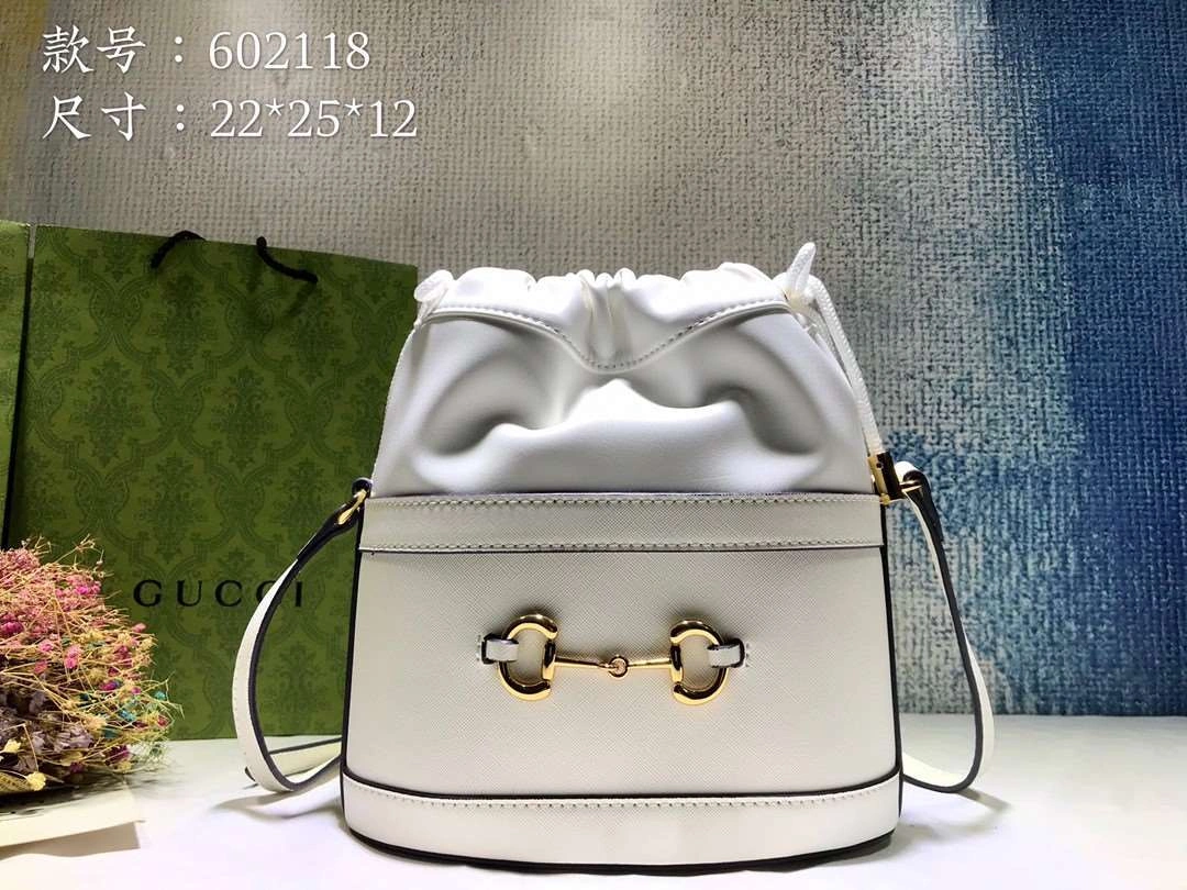 *MOMO---602118 cowhide item : A-B00H0106