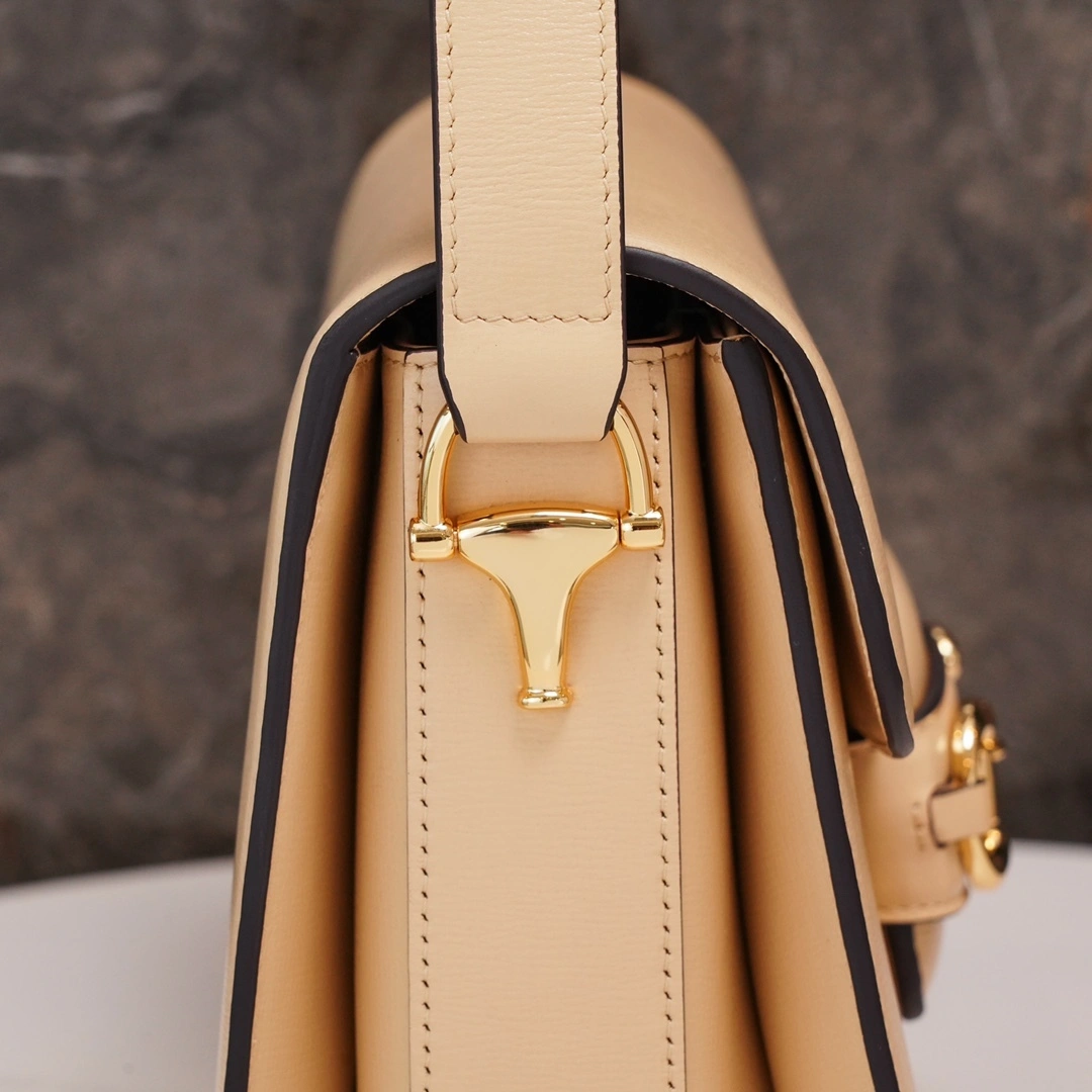 MOMO-- 602204-1DB0G-9830 high quality version item：C-B461H0711Q