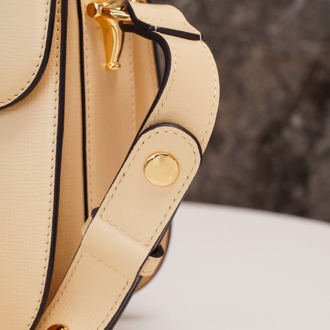 MOMO-- 602204-1DB0G-9830 high quality version item：C-B461H0711Q