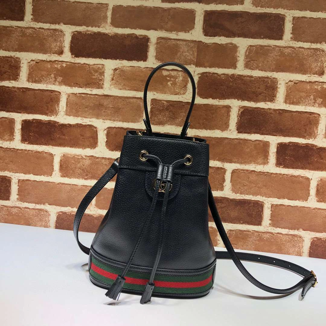 *MOMO-- 610846。 2colour item :063B57E2441-2