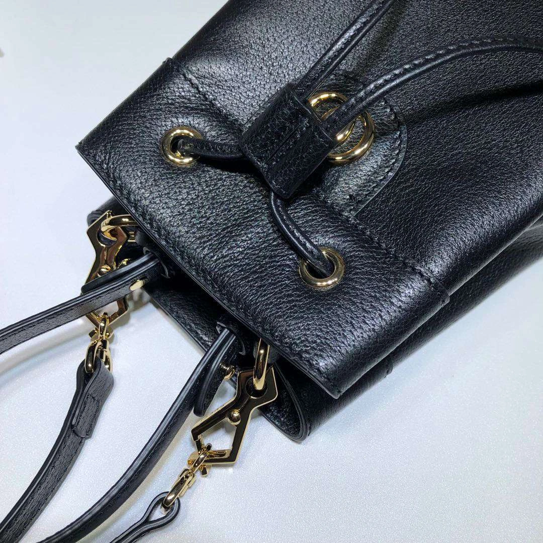 *MOMO-- 610846。 2colour item :063B57E2441-2