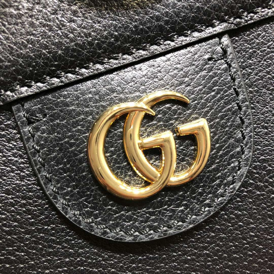 *MOMO-- 610846。 2colour item :063B57E2441-2