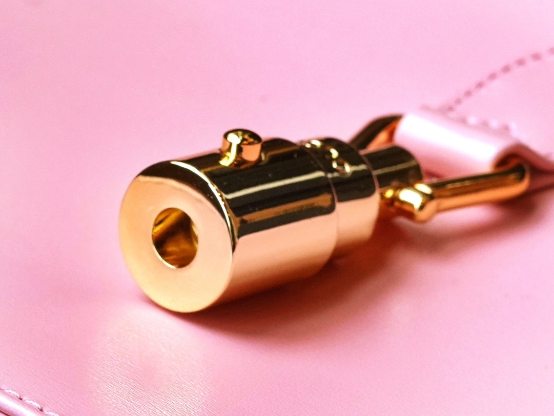 MOMO-- 636709-10O0G-5815 high quality version item：C-B461H1608Q