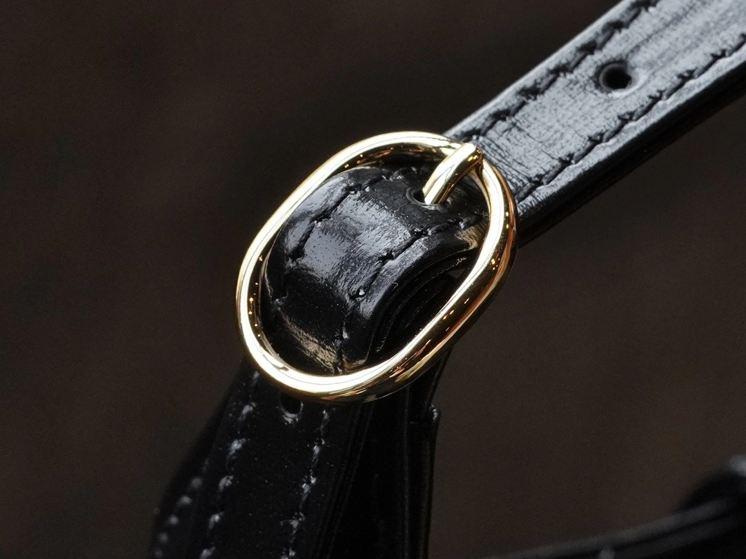 MOMO-- 637091-10O0G-1000 high quality version item：C-B461H1613Q