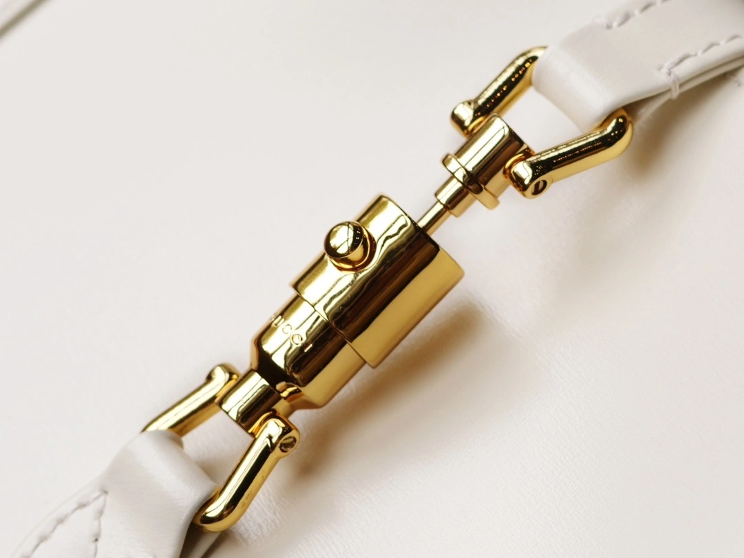 MOMO-- 637091-10O0G-9022 high quality version item：C-B461H1611Q