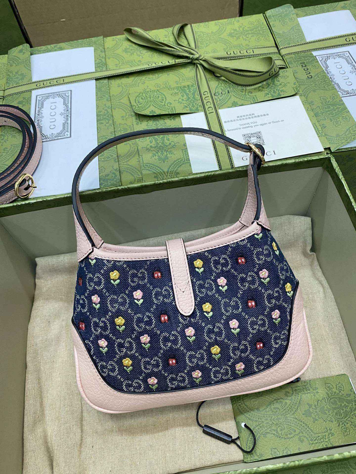 MOMO-- 637092-2KQRG-4498 high quality version item：C-B007F1833R