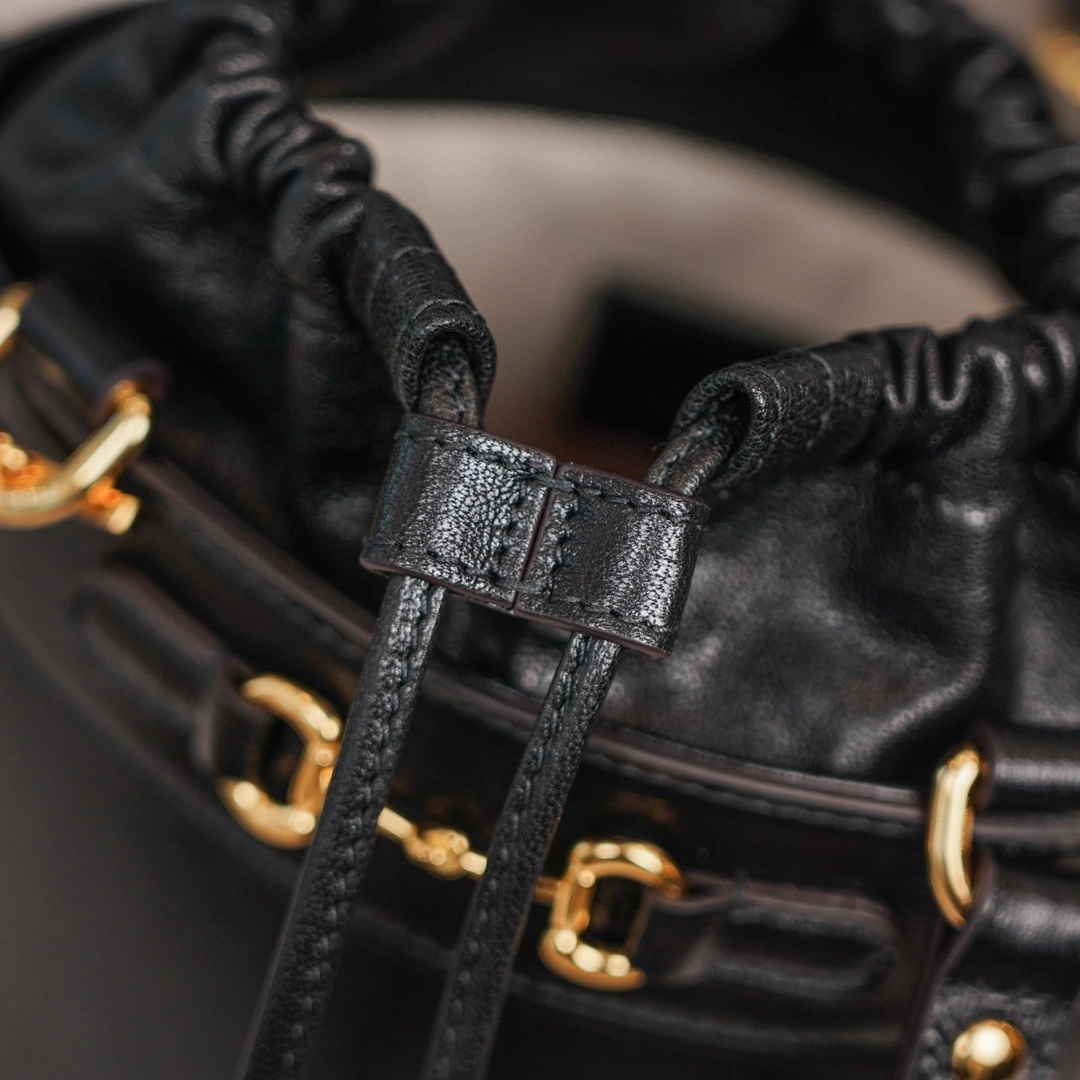 MOMO-- 637115-1DBYG-1000 2Colour high quality version item：C-B461H1605Q-2