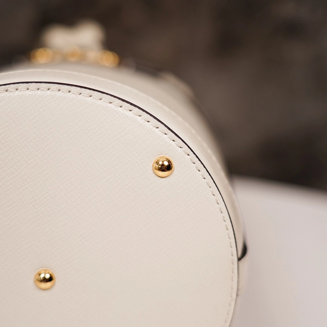 MOMO-- 637115-1DBYG-1000 2Colour high quality version item：C-B461H1605Q-2