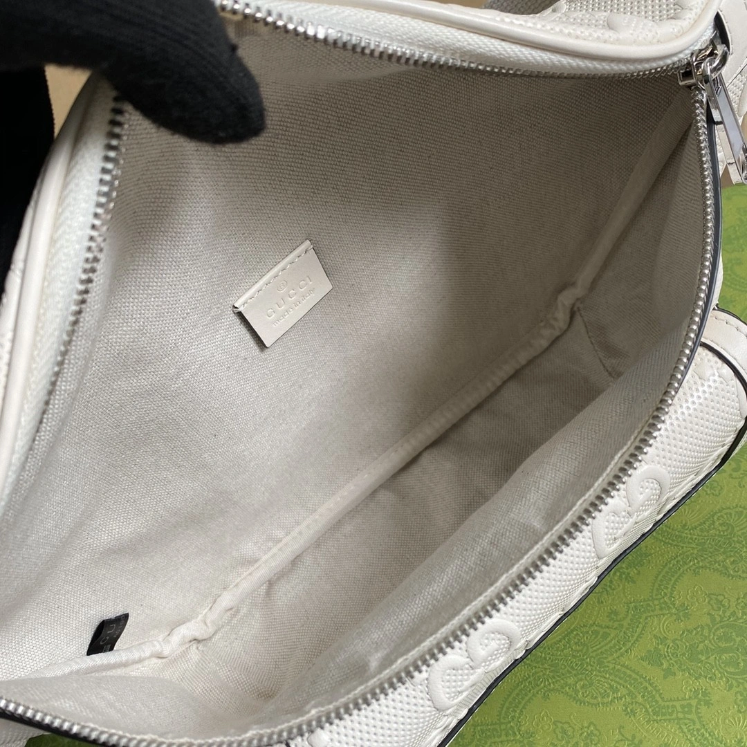MOMO---645093 item : A-B040H1837A