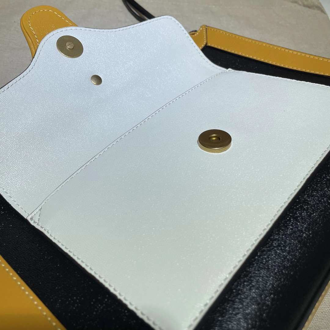 *MOMO---648999 item : A-B00H0425