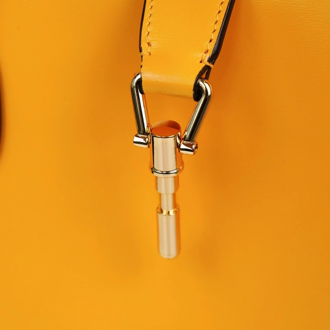 MOMO-- 649016-0YK0G-7636 high quality version item：C-B461H1632Q