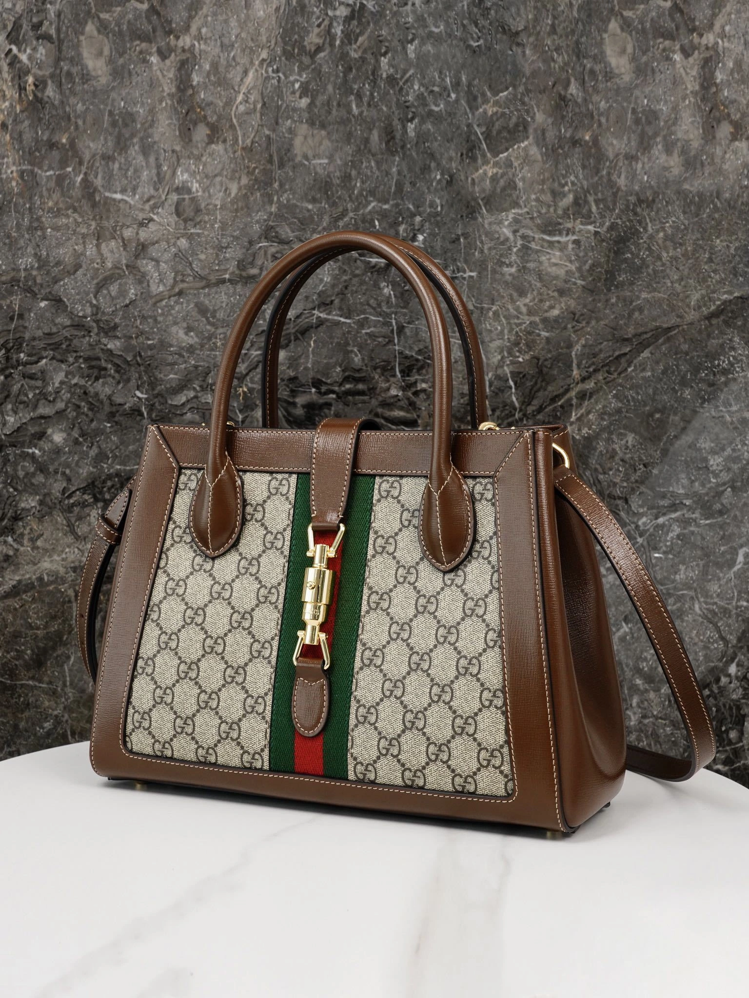MOMO-- 649016HUHHG8565 high quality version item：C-B461H1628Q