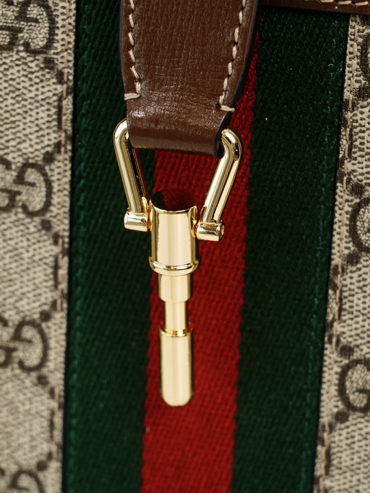 MOMO-- 649016HUHHG8565 high quality version item：C-B461H1628Q