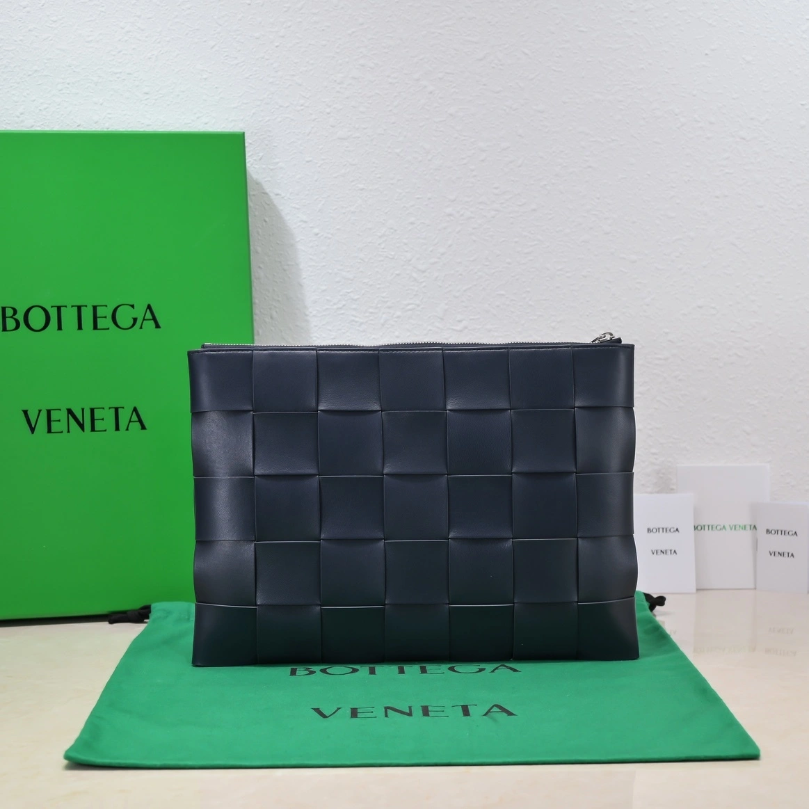 MOMO-- 651409VCQC18837 POUCT item:C-B134L0932R