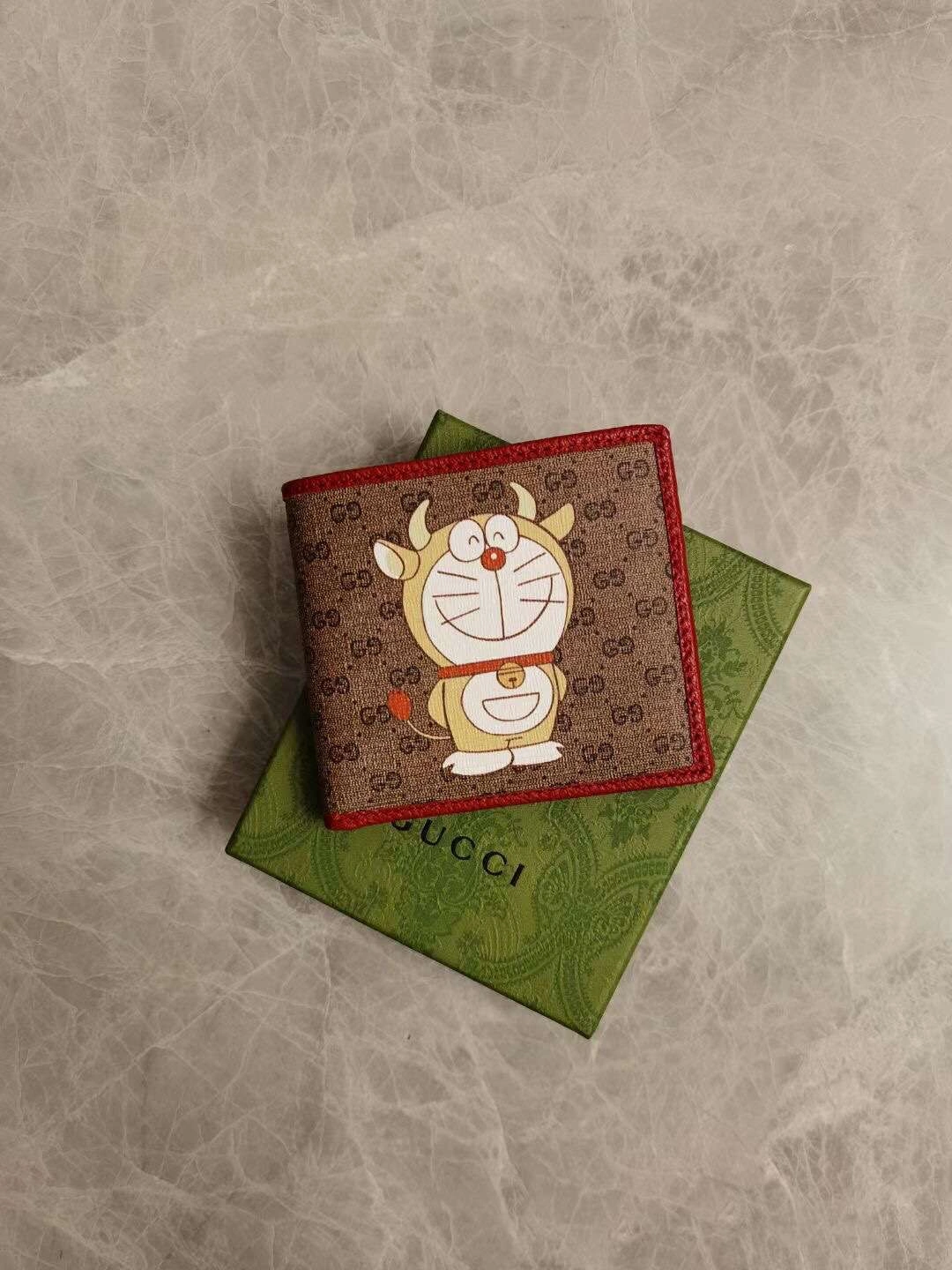 MOMO-- 654498 item : 202B21C3119