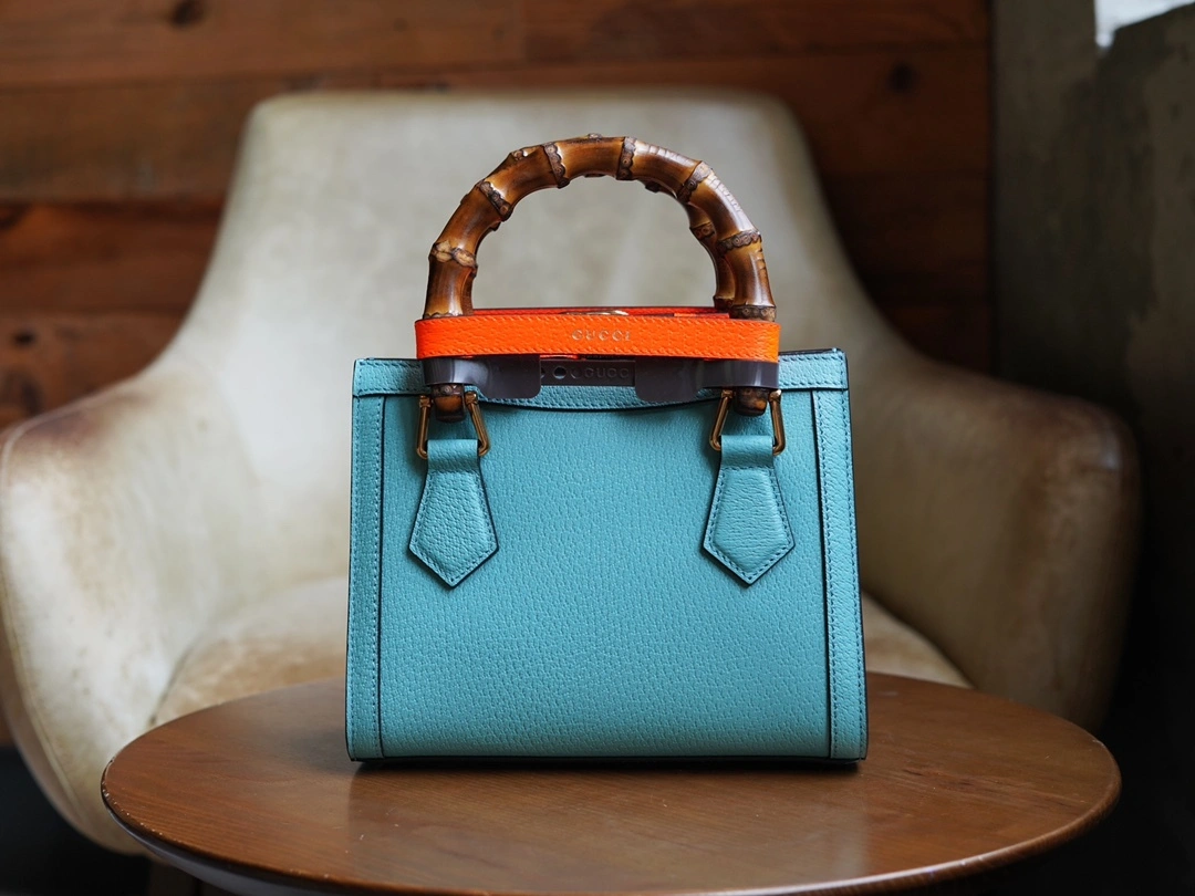 MOMO-- 655661-17QDT-4972 high quality version item：C-B461H1627Q