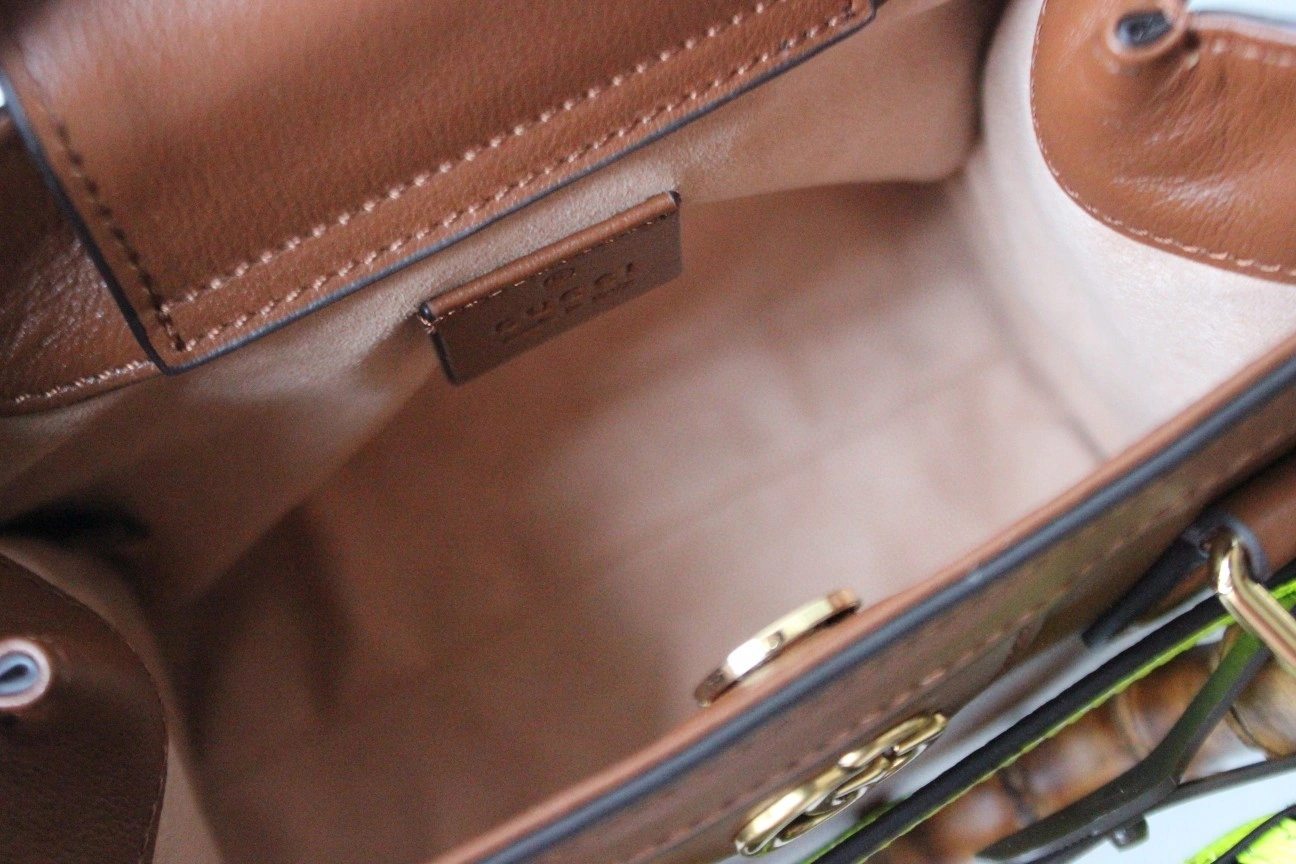 MOMO---655661 cowhide item : A-B191H0341A