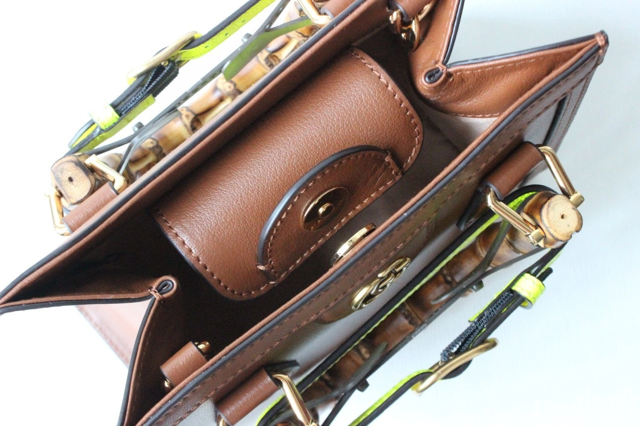MOMO---655661 cowhide item : A-B191H0341A