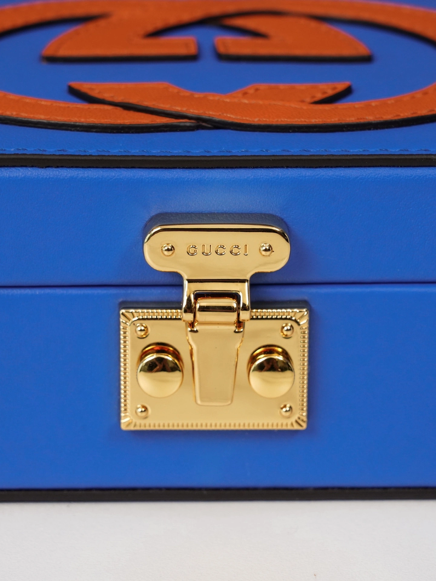 MOMO-- 658230-0QGCG-8380 item：C-B461H1636Q