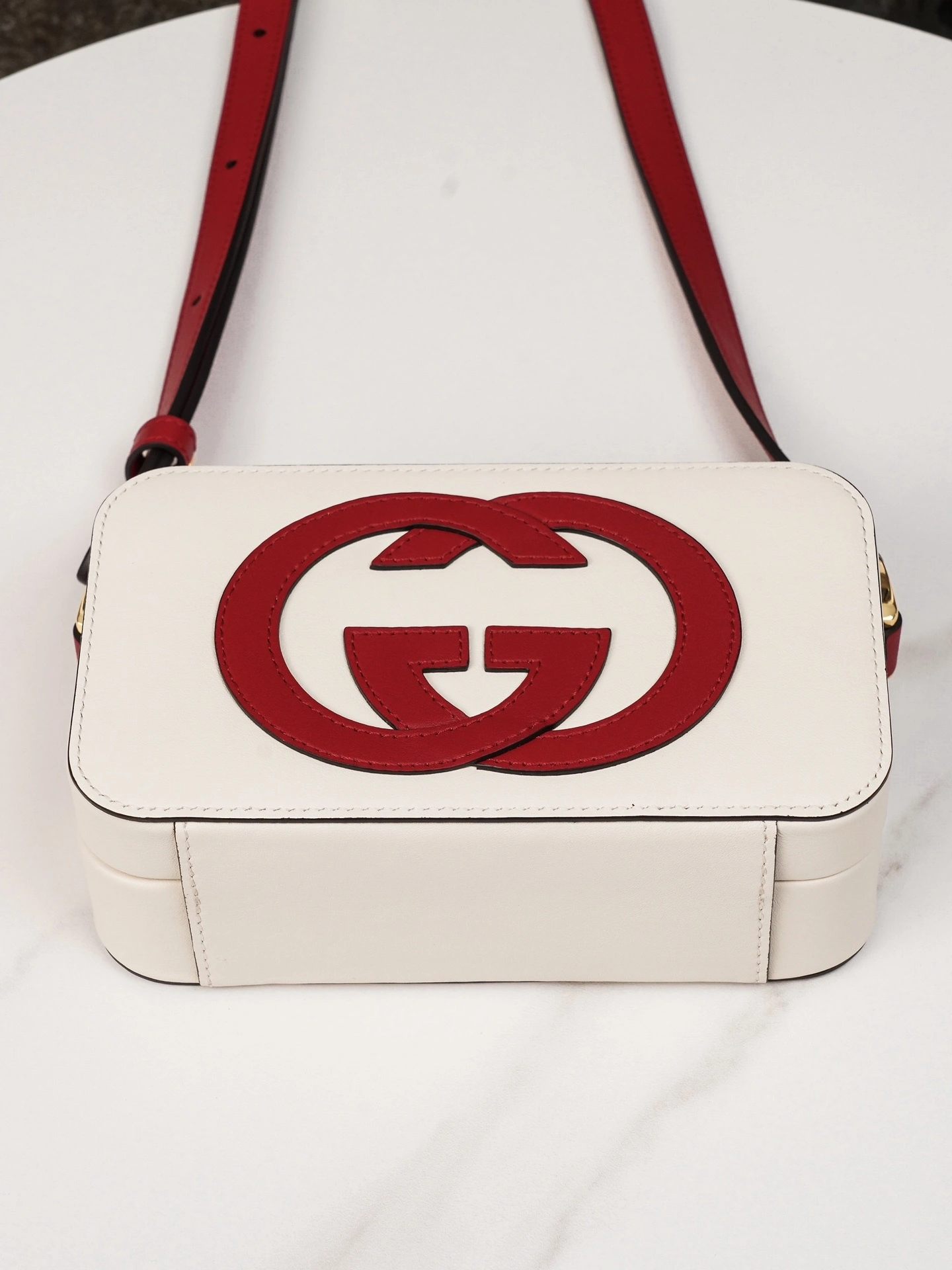 MOMO-- 658230-0QGCG-9397 2Colour item：C-B461H1623Q-2