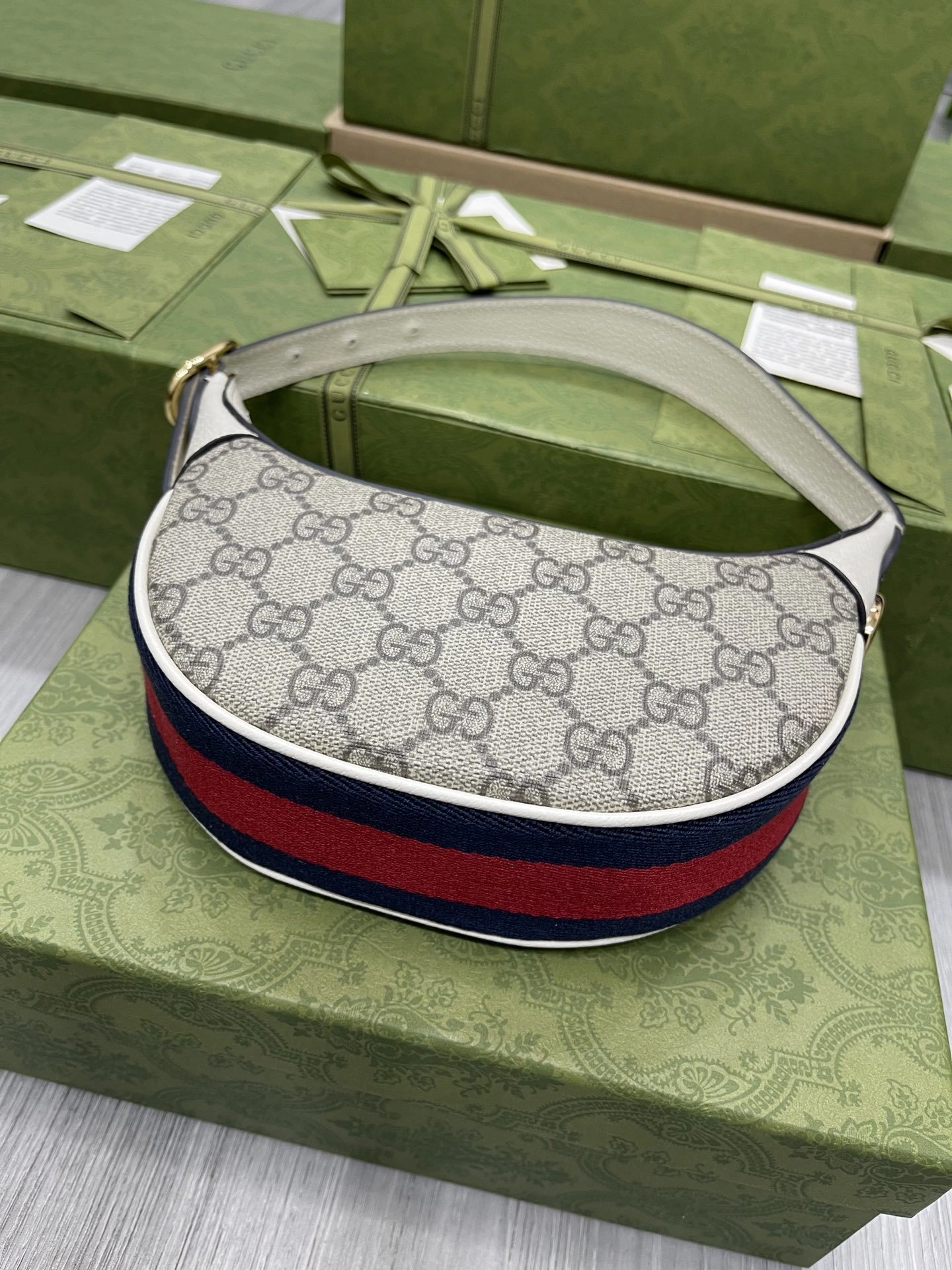 MOMO-- 658551-96IWG-9794 high quality version item：C-B007F1831R