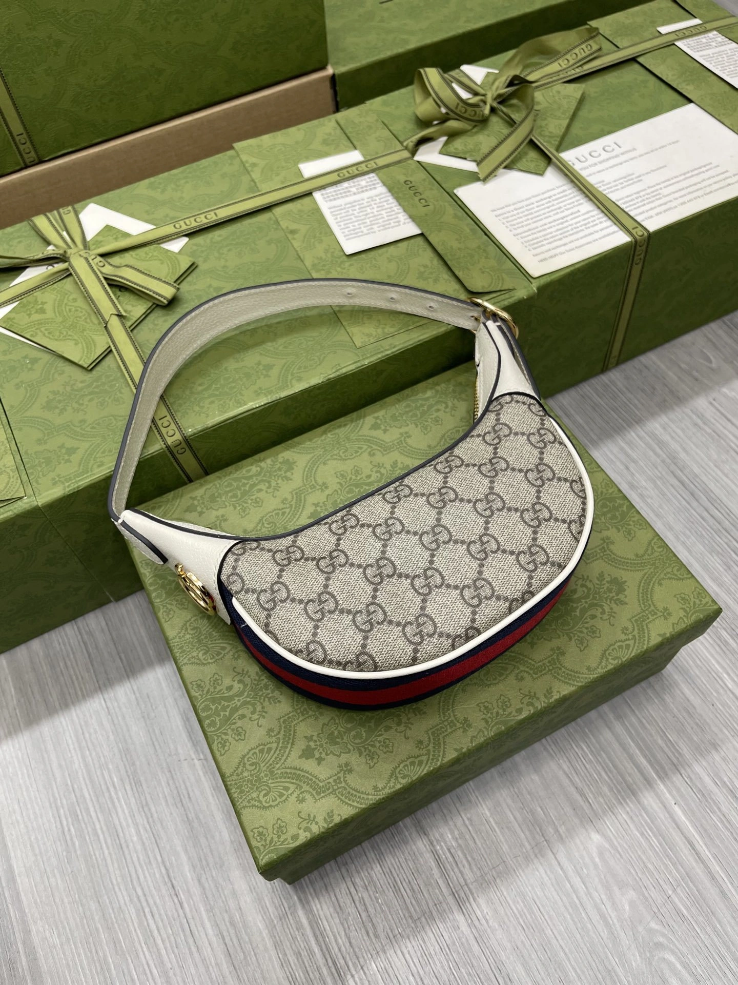 MOMO-- 658551-96IWG-9794 high quality version item：C-B007F1831R