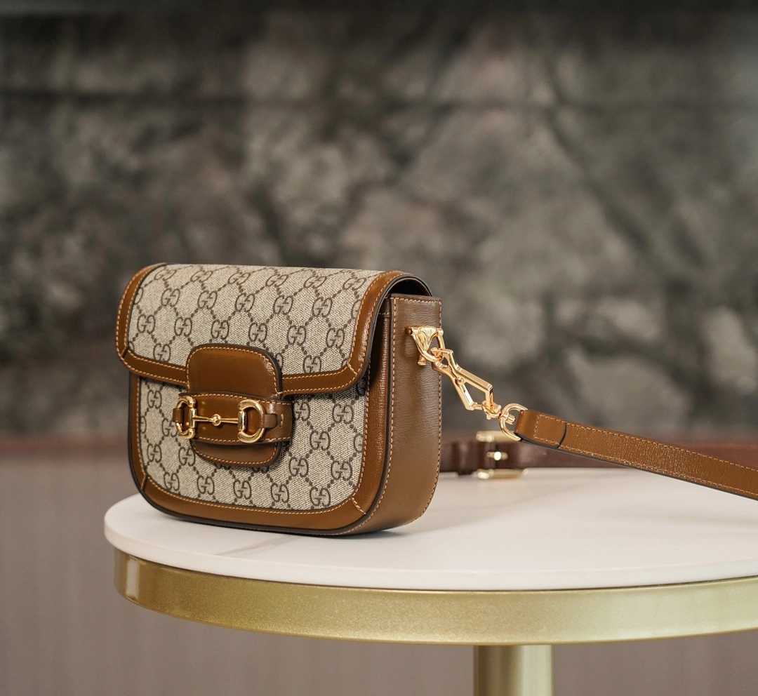MOMO-- ‎658574-HUHHG-8565 high quality version item：C-B461H0704Q