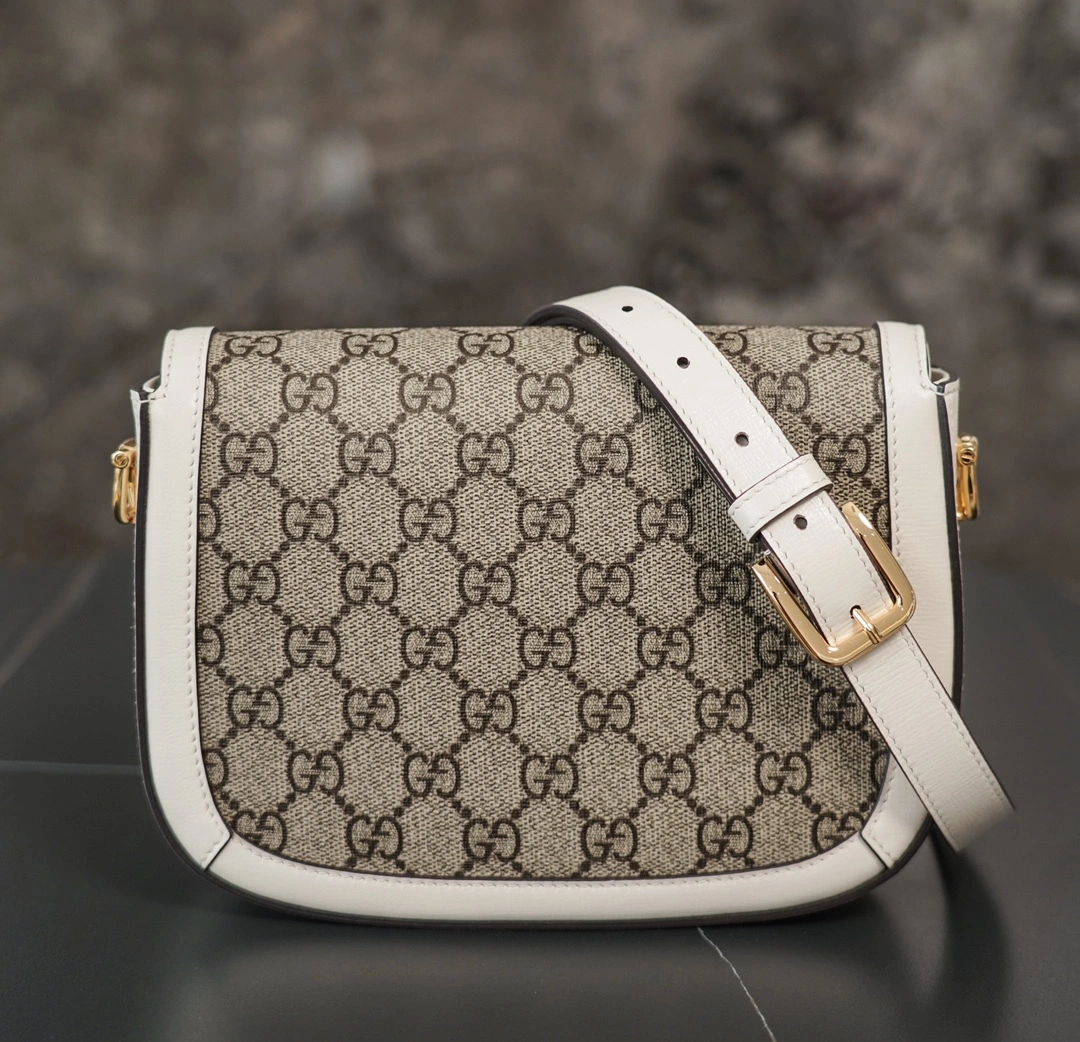 MOMO-- 658574-HUHHG-9759 high quality version item：C-B461H1046Q