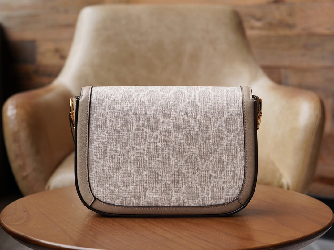MOMO-- 658574-UULAG-9682 high quality version item：C-B461H1786Q